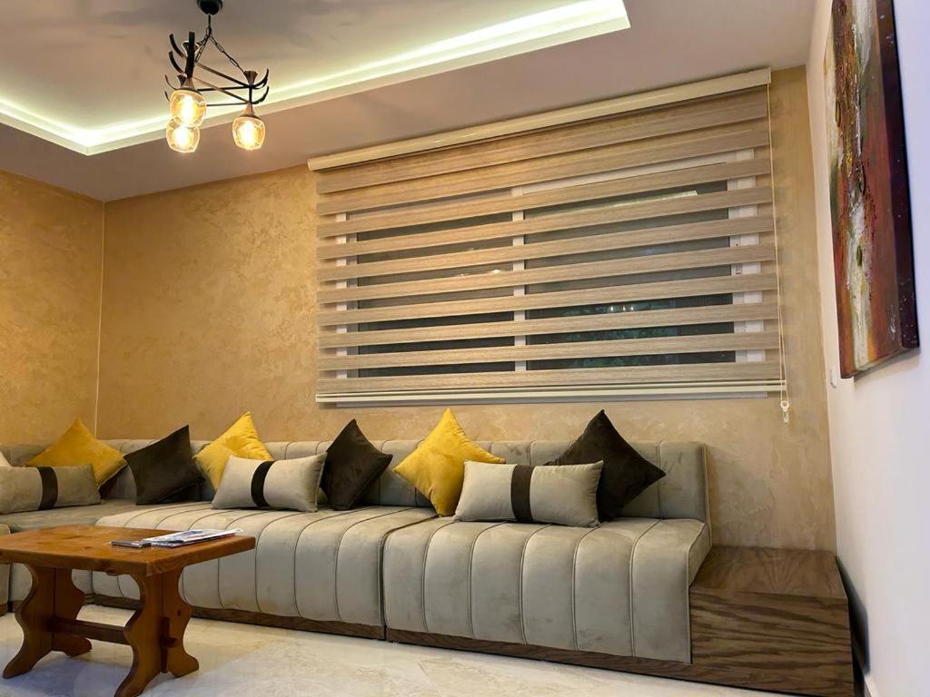 Apartmán Apprt Lux Udžda Exteriér fotografie